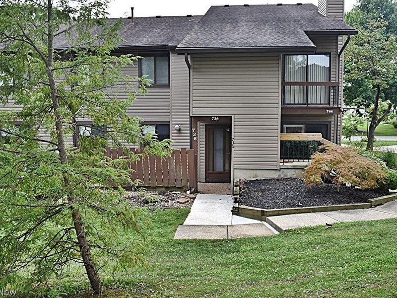 736 Kirkwall Drive, Unit 40 A, Copley, OH 44321 Photo 3