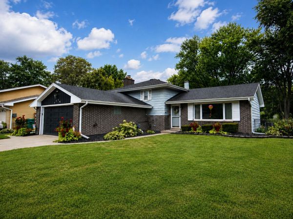 5324 Johnson Street, Merrillville, IN 46410