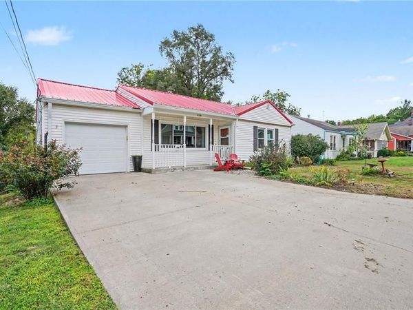 626 Summer Street, Weston, MO 64098