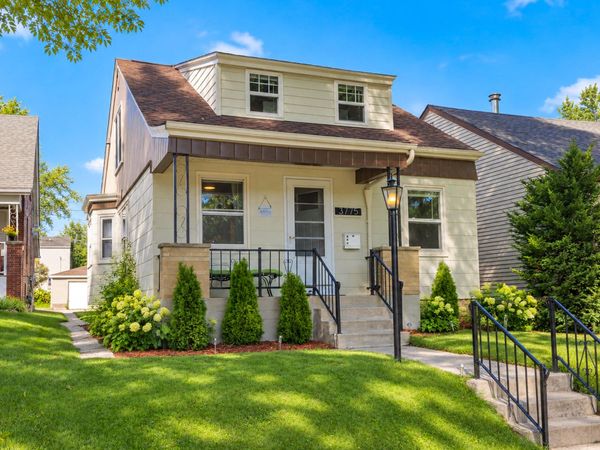 3775 S Rutland Ave, Saint Francis, WI 53235