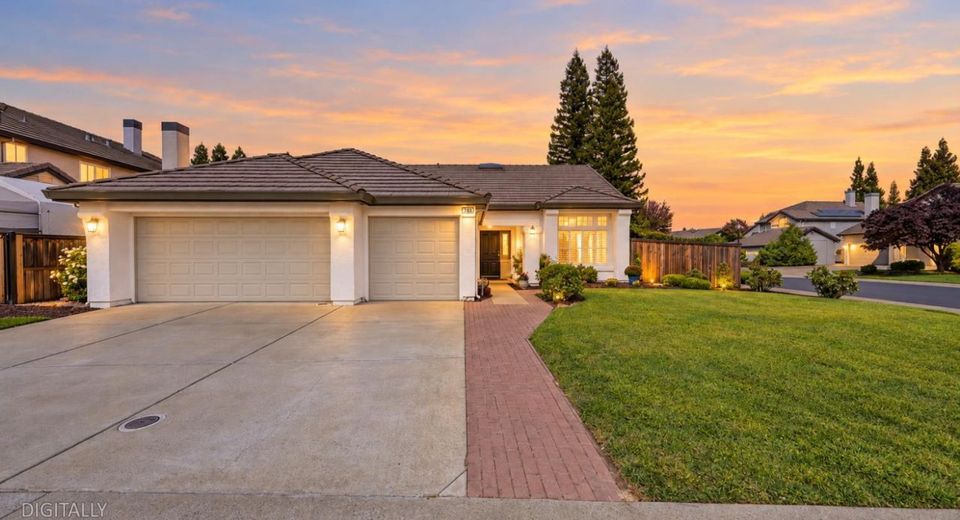 282 Thorndike Way, Folsom, CA 95630 Photo