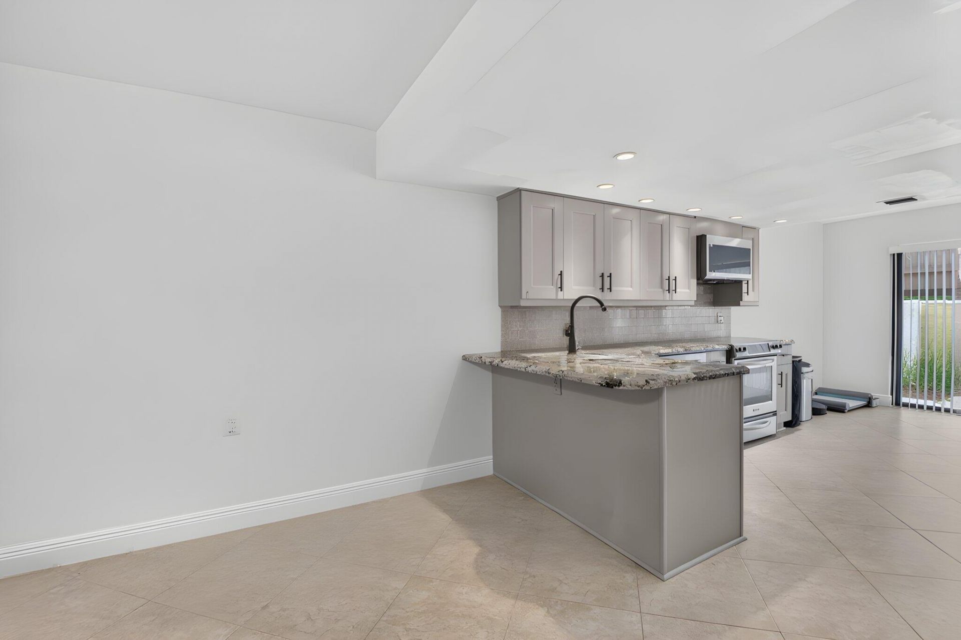 1330 NW 13th Street, Unit 16, Boca Raton, FL 33486 Photo