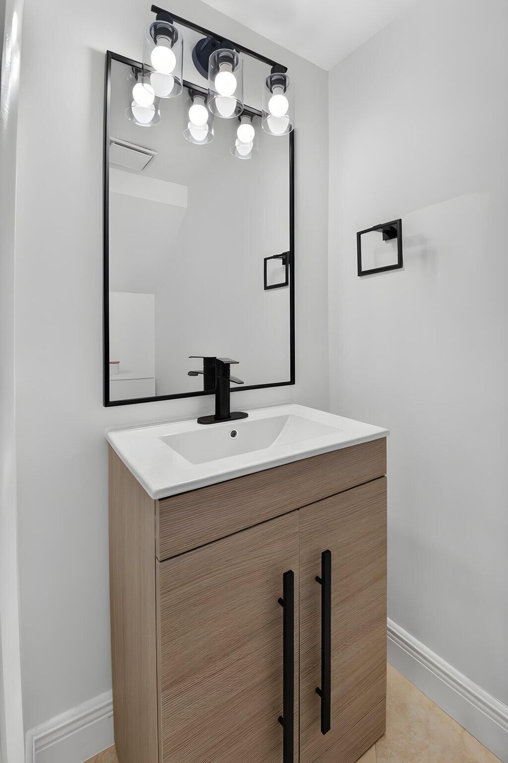 1330 NW 13th Street, Unit 16, Boca Raton, FL 33486 Photo