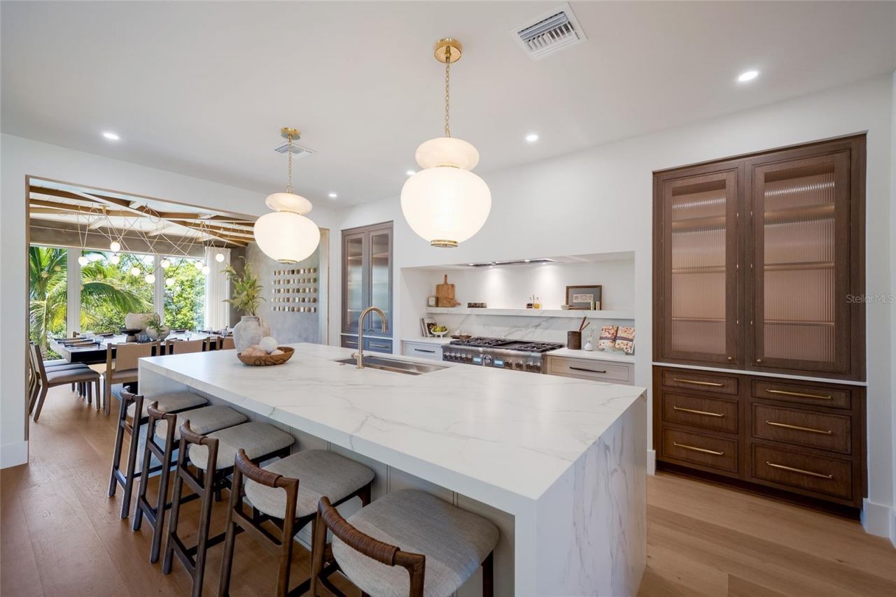 242 Lakeview Drive, Anna Maria, FL 34216 Photo