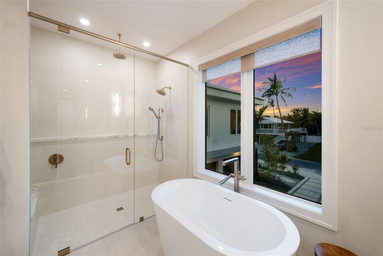 242 Lakeview Drive, Anna Maria, FL 34216 Photo