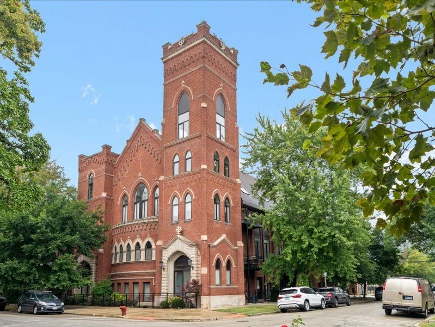 Main Photo