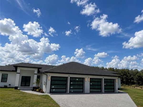 2924 Wallace AVE S, Unit 2926, LEHIGH ACRES, FL 33973