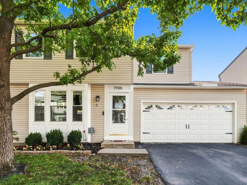 7700 Kelvinway Drive, Unit 71, Worthington, OH 43085 Photo 1