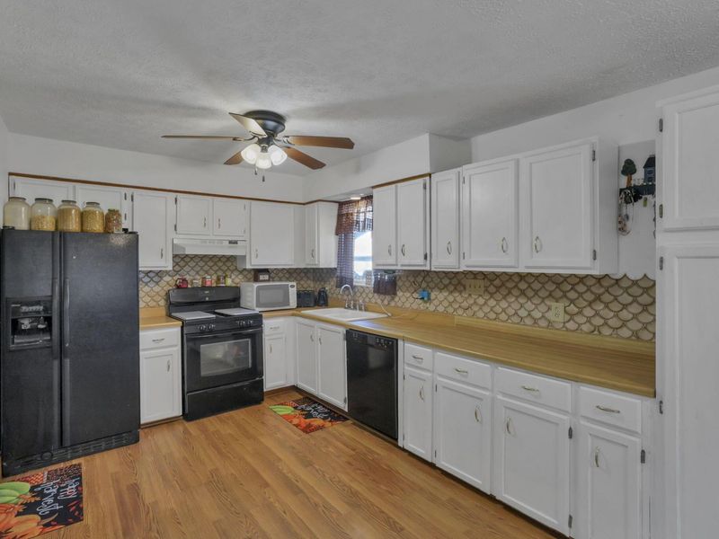 4464 Reynolds Road, Centerburg, OH 43011 Photo 12