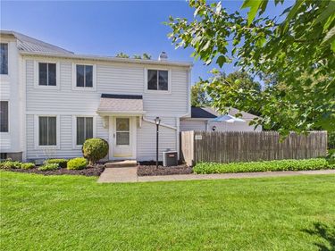171 Greenway Boulevard, Churchville, NY 14428