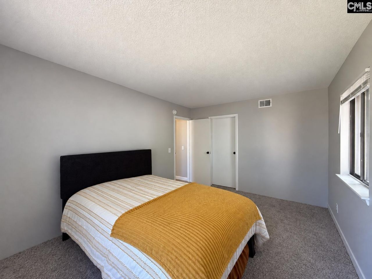 307 Menlo Drive Photo 12