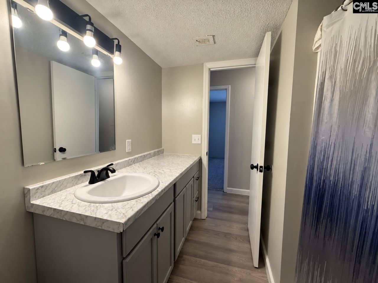 307 Menlo Drive Photo 13