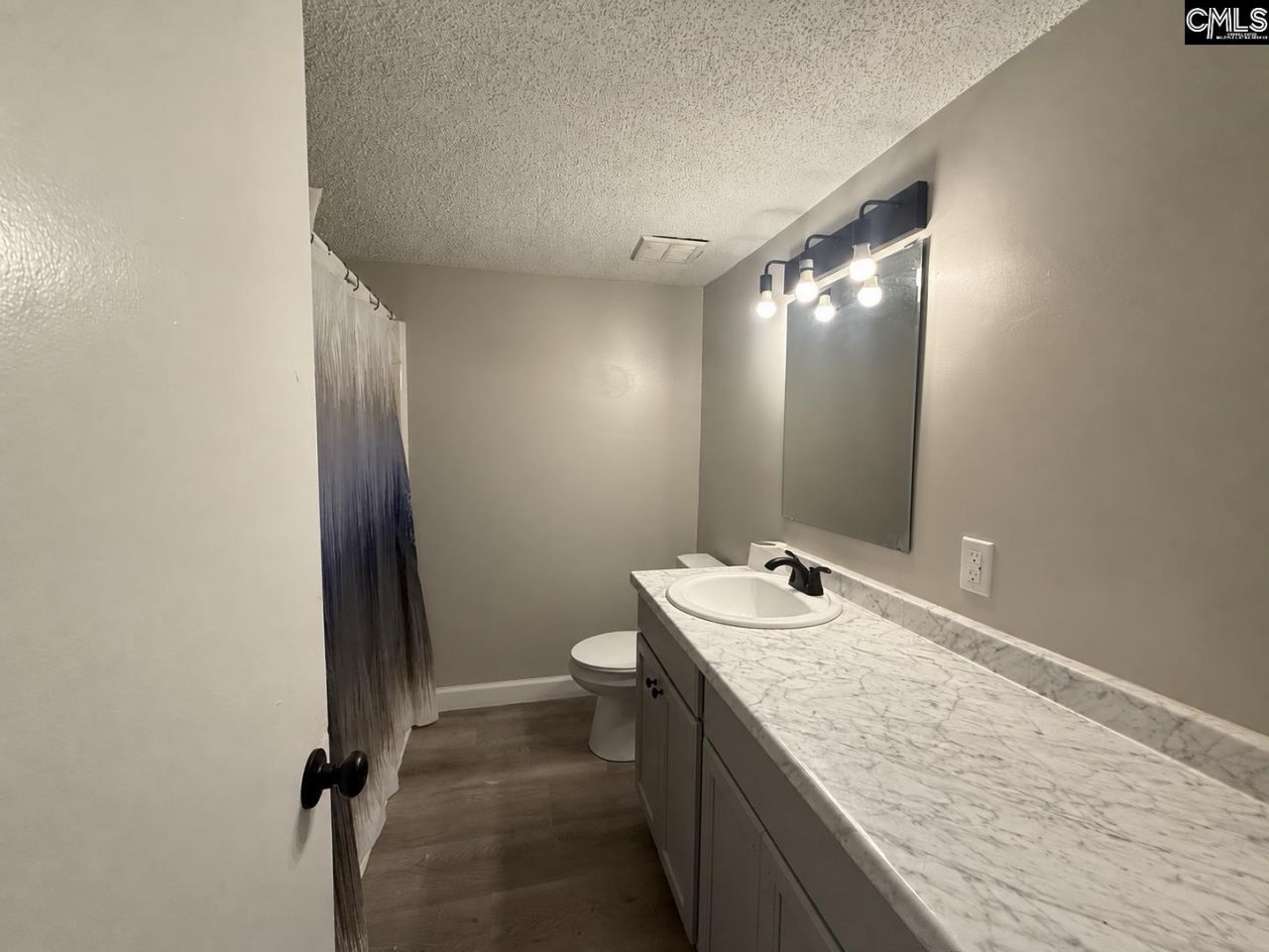 307 Menlo Drive Photo 14
