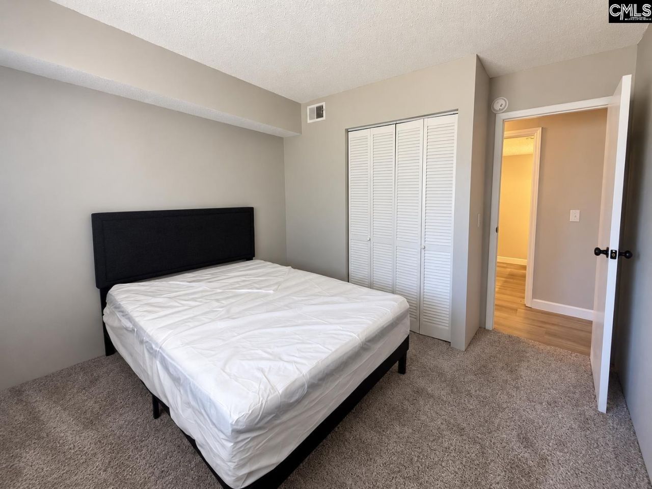 307 Menlo Drive Photo 16