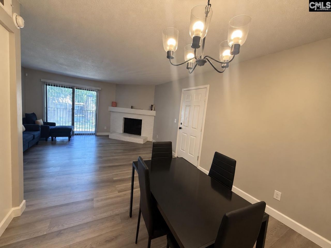 307 Menlo Drive Photo 6