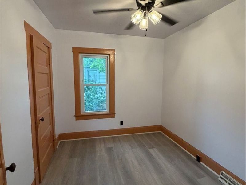 540 Mulvane Street, Newcomerstown, OH 43832 Photo 13