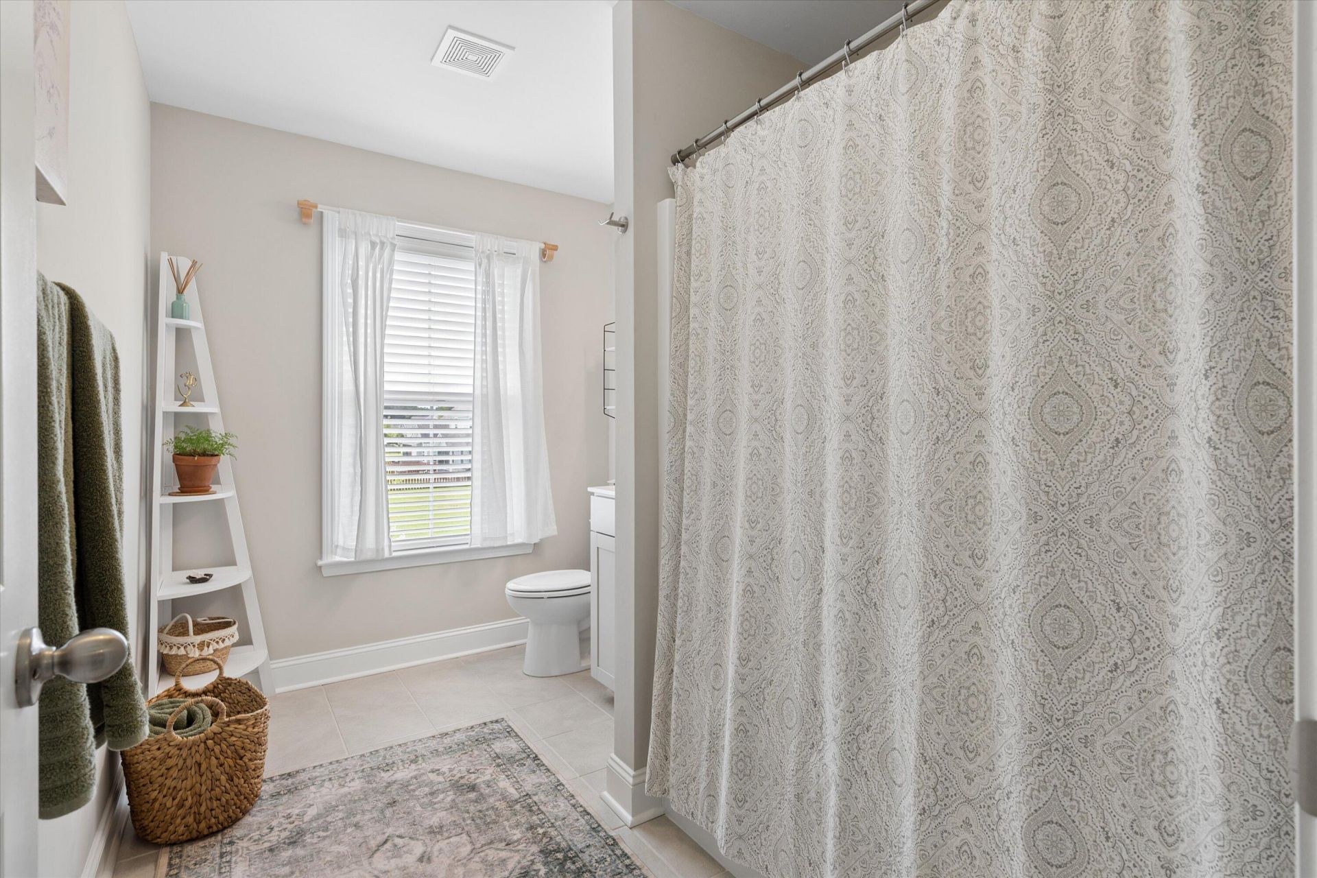 427 Whispering Breeze Lane Photo 29