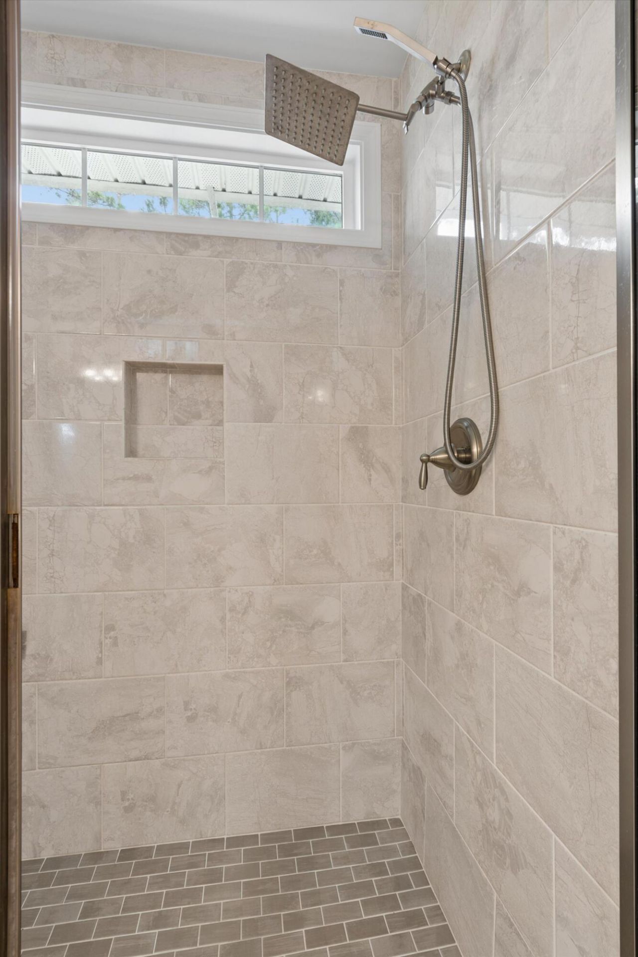 427 Whispering Breeze Lane Photo 35