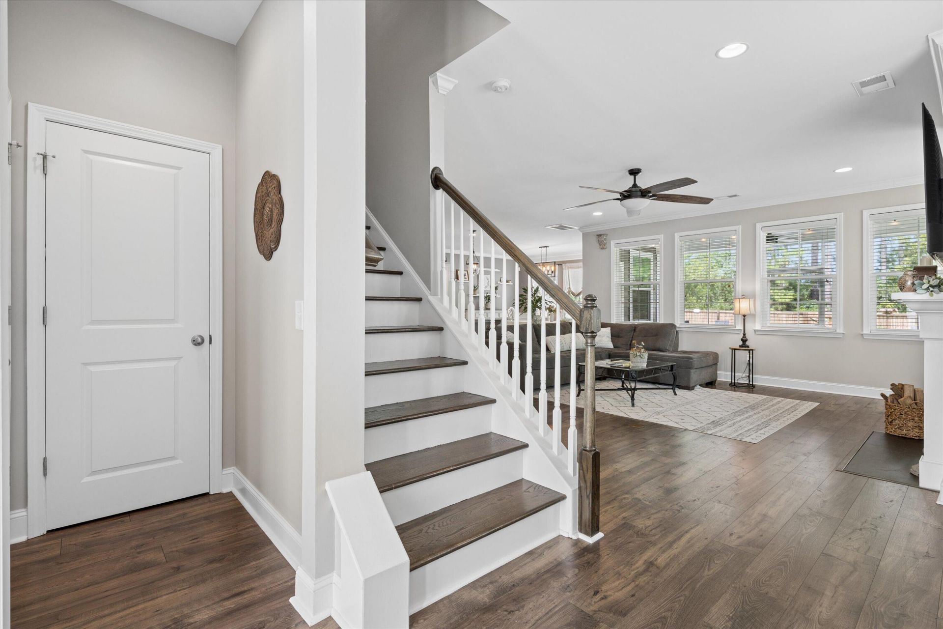 427 Whispering Breeze Lane Photo 8
