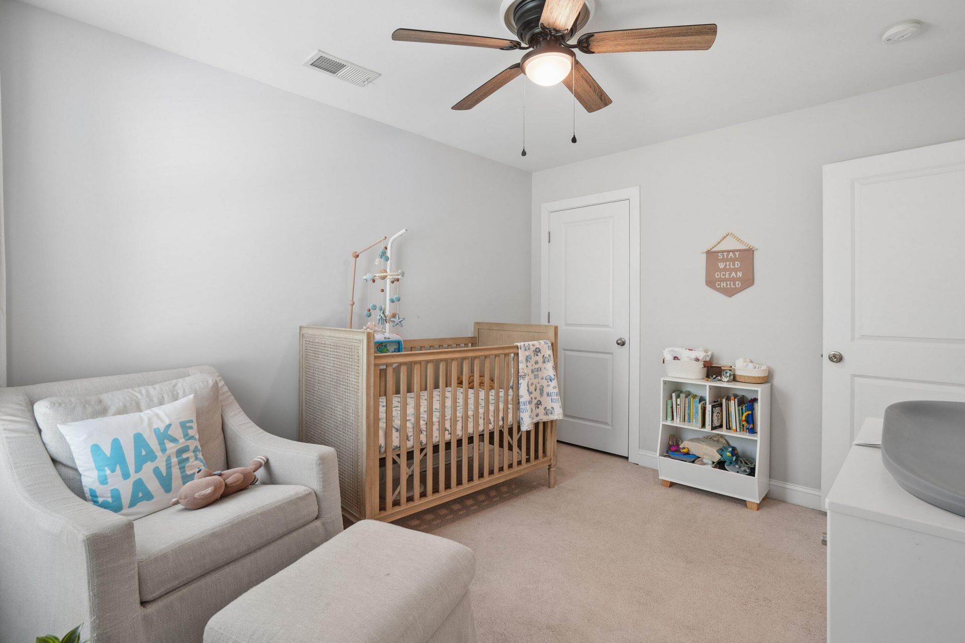7434 Northgate Drive Photo 32