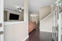 7434 Northgate Drive photo 4