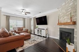 7434 Northgate Drive photo 4