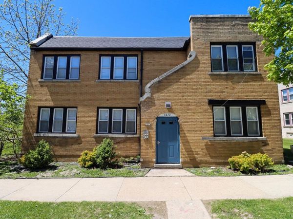 3273 N 17th St, Milwaukee, WI 53206