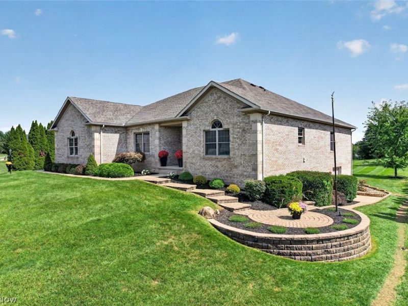 10890 Wolf Avenue NE, Hartville, OH 44632 Photo 1