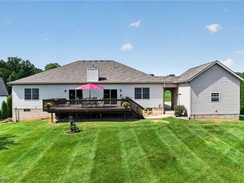 10890 Wolf Avenue NE, Hartville, OH 44632 Photo 19
