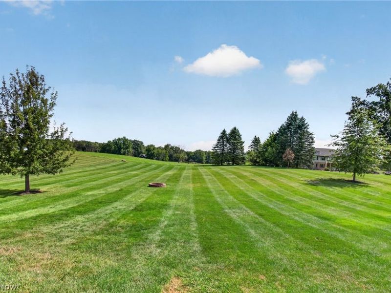 10890 Wolf Avenue NE, Hartville, OH 44632 Photo 20