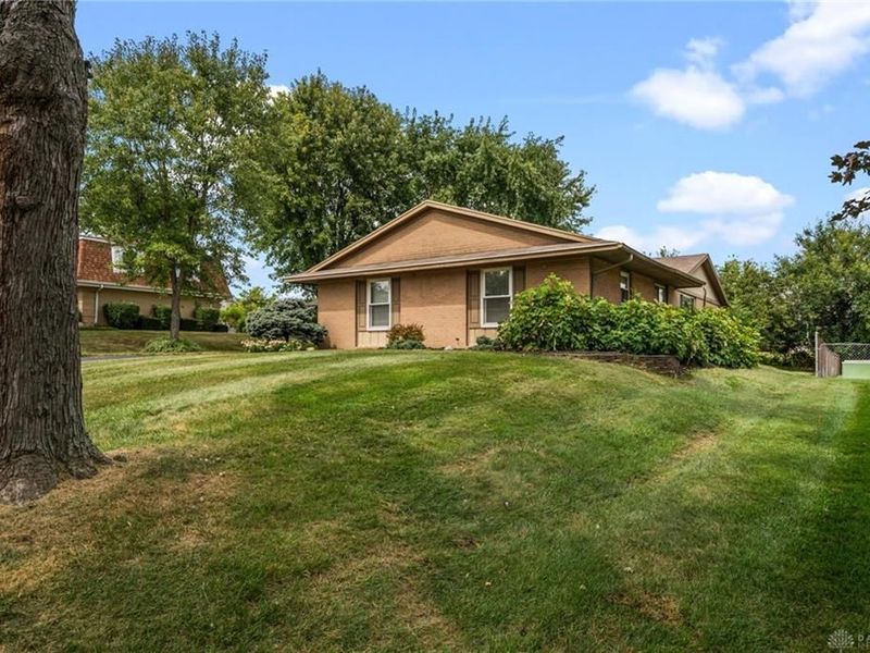2641 Bellsburg Drive, Dayton, OH 45459 Photo 2