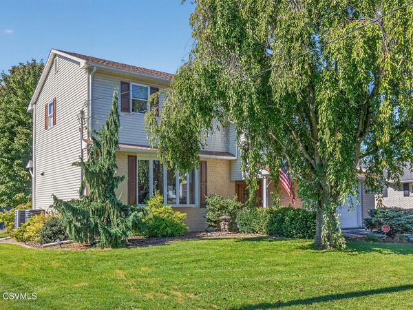 39 JONATHAN Road, Shamokin Dam, PA 17876
