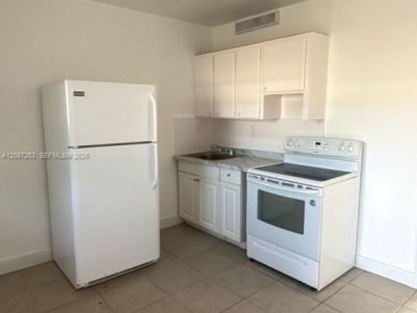 8450 NE Miami Ct, Unit 5, Miami, FL 33138