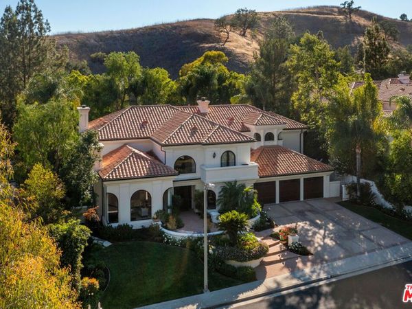 5209 Newcastle Lane, Calabasas, CA 91302