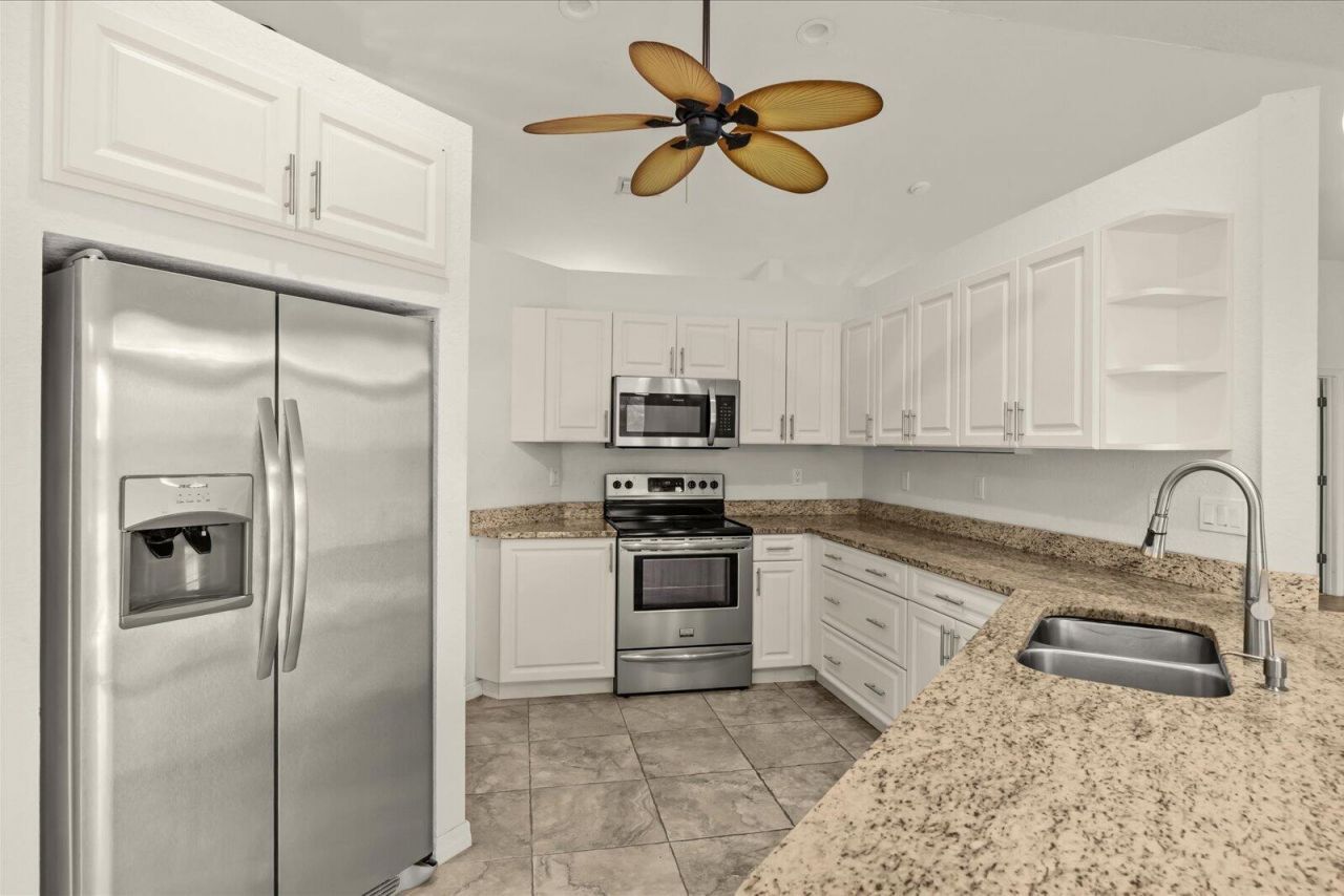 5835 W Dooley Circle, Port Saint Lucie, FL 34986 Photo