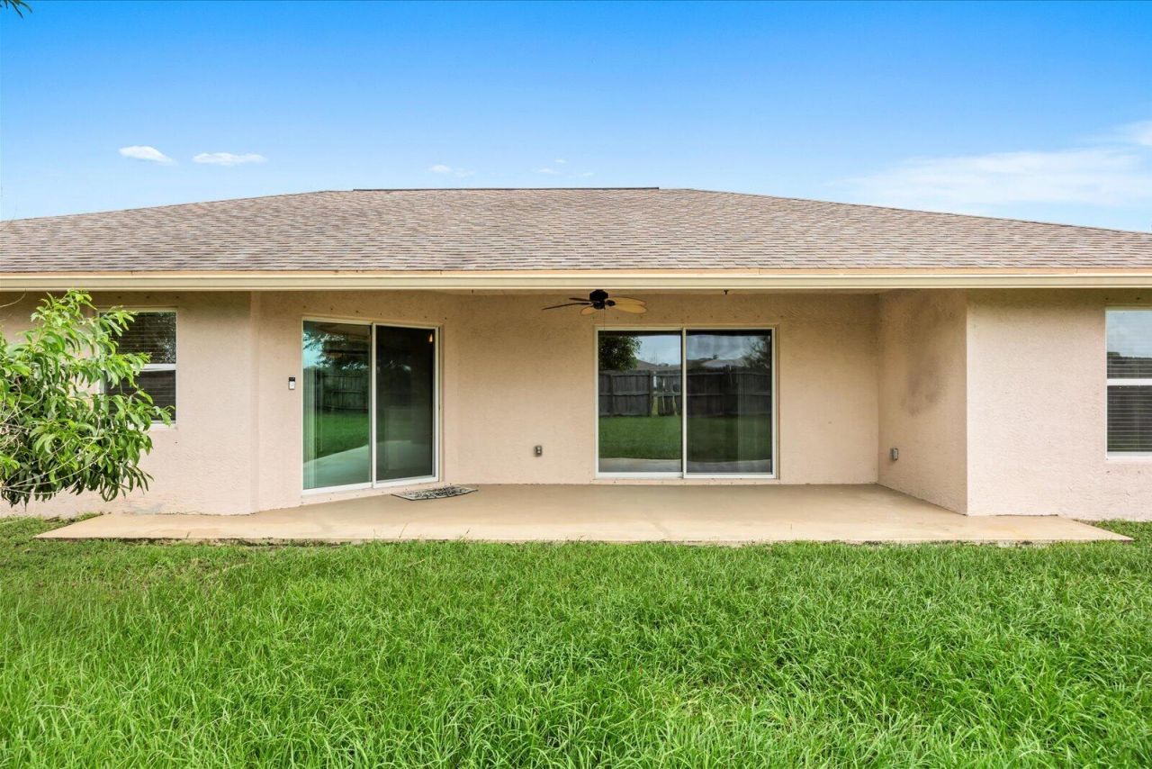 5835 W Dooley Circle, Port Saint Lucie, FL 34986 Photo