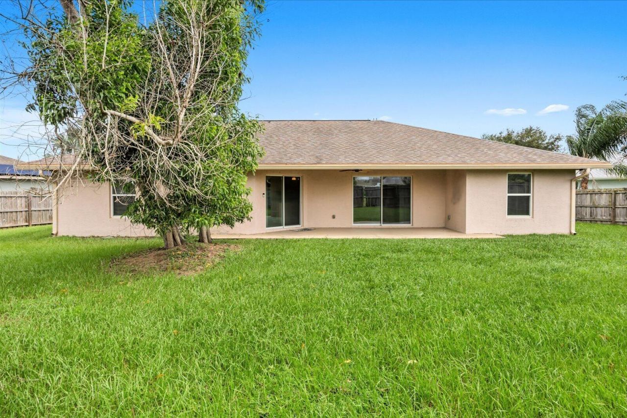 5835 W Dooley Circle, Port Saint Lucie, FL 34986 Photo