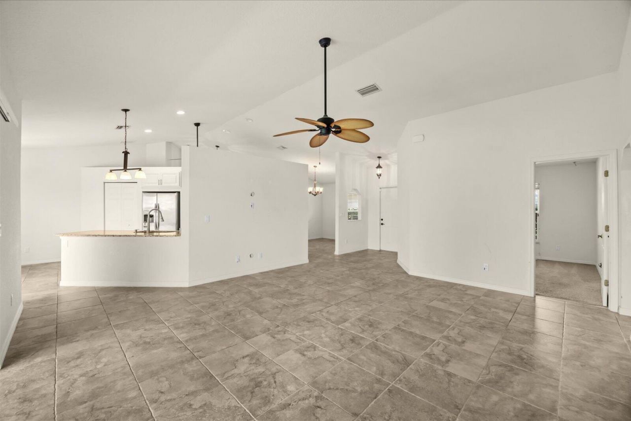 5835 W Dooley Circle, Port Saint Lucie, FL 34986 Photo