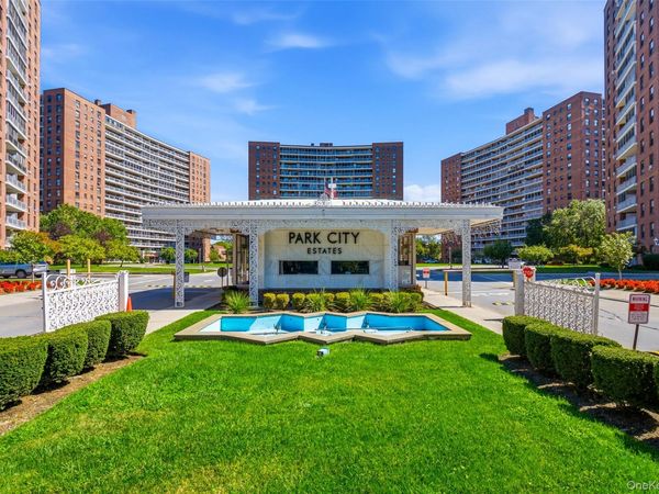 6115 98 Street, Unit STH, Rego Park, NY 11374