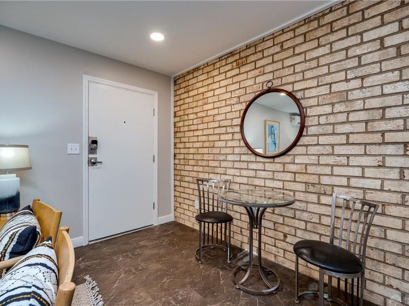 827 Wilmington Avenue, Unit 2, Dayton, OH 45420 Photo 3