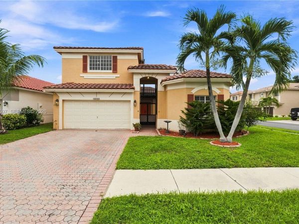 12103 NW 47th Mnr, Coral Springs, FL 33076