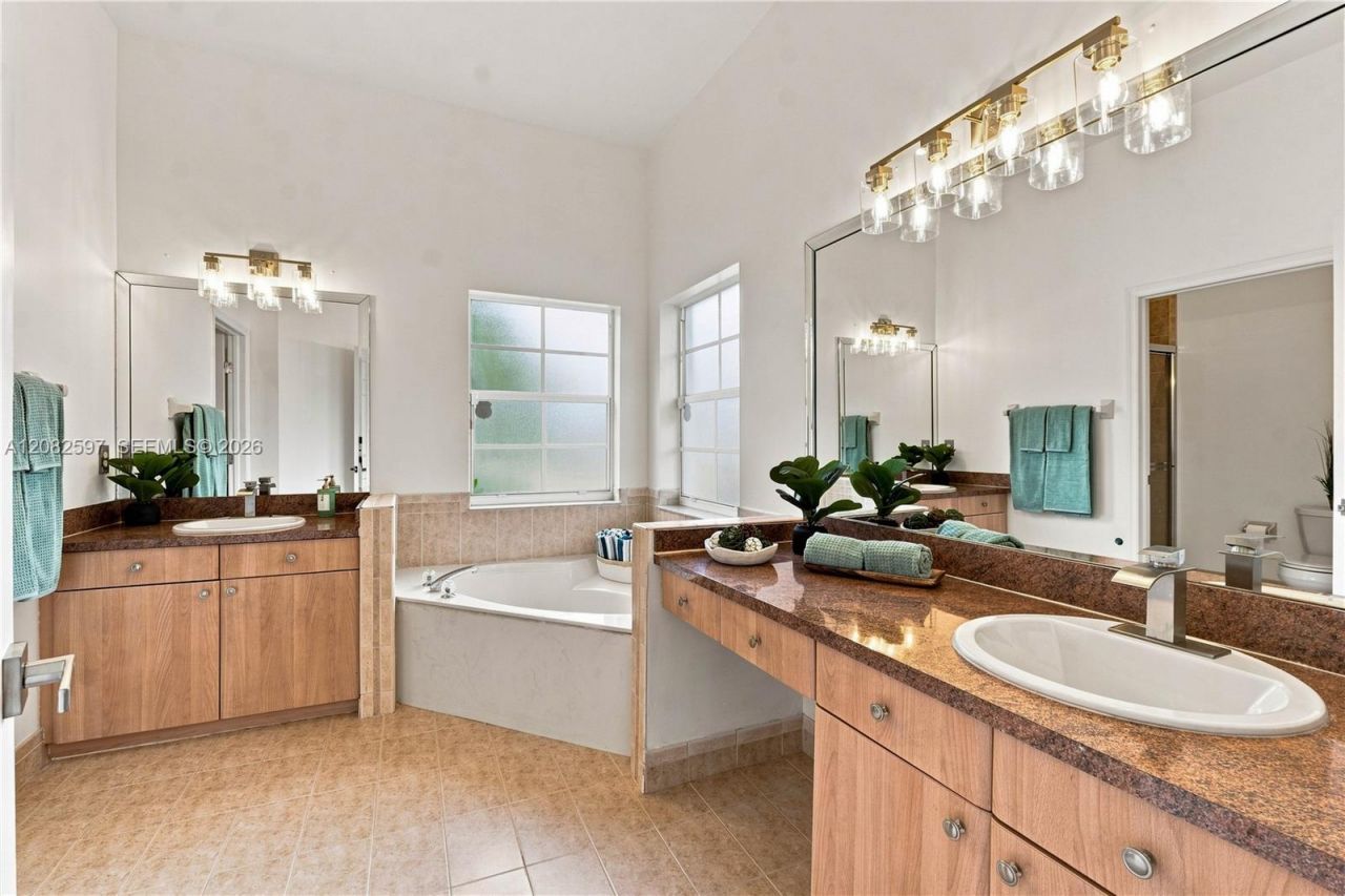12103 NW 47th Mnr, Coral Springs, FL 33076 Photo