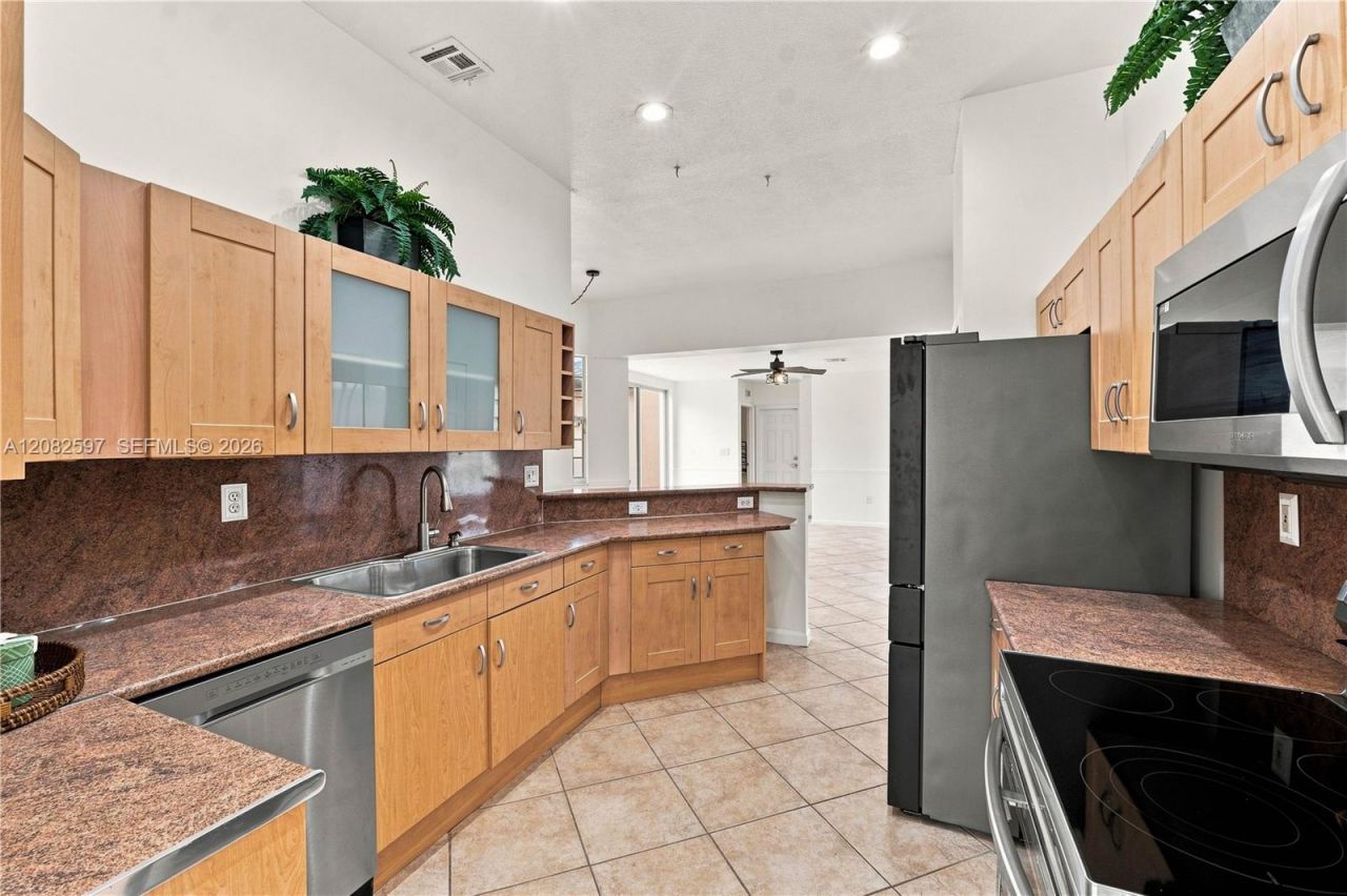 12103 NW 47th Mnr, Coral Springs, FL 33076 Photo