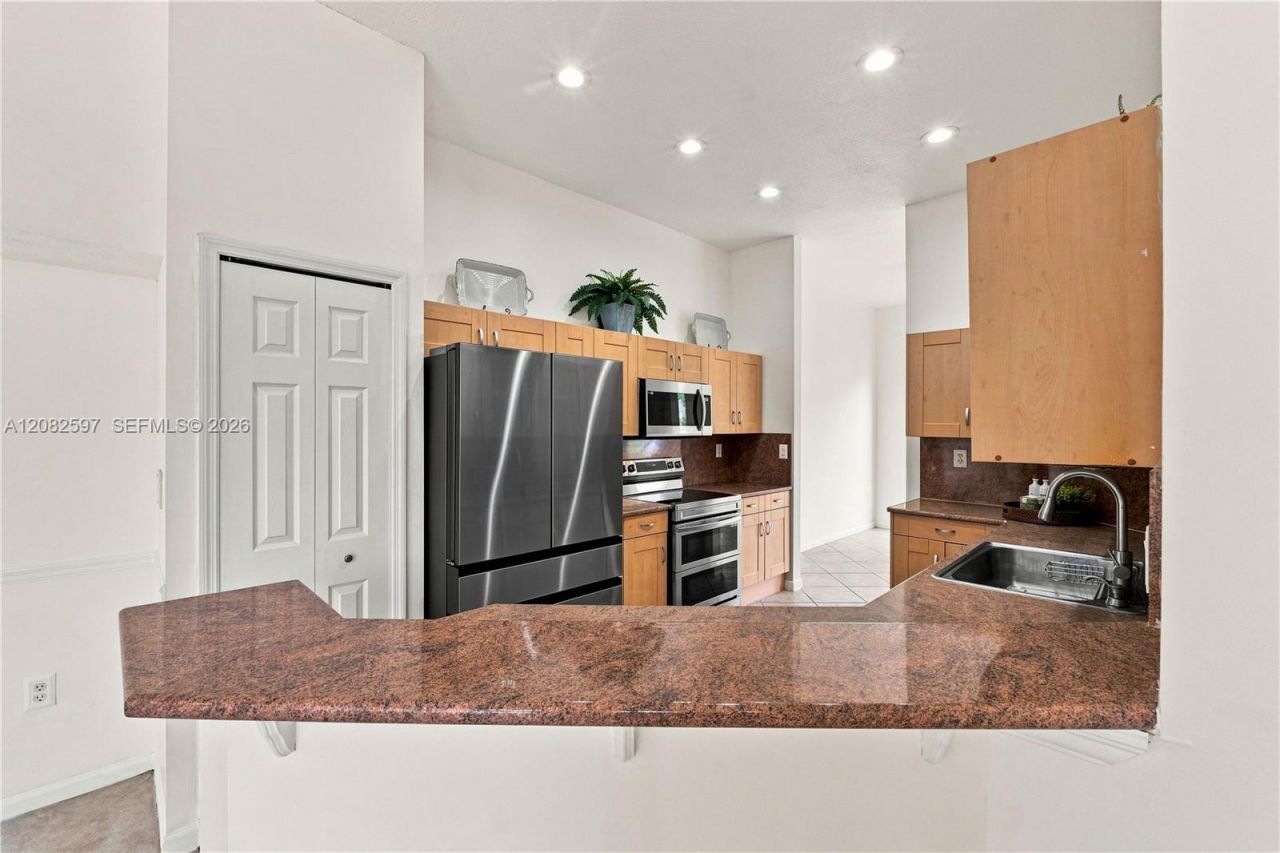 12103 NW 47th Mnr, Coral Springs, FL 33076 Photo