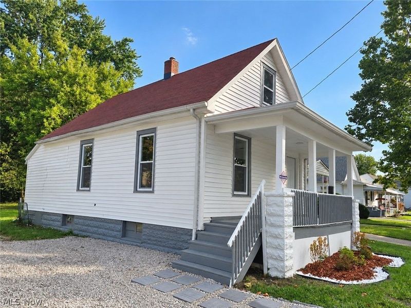 1318 W 20th Street, Lorain, OH 44052 Photo 2