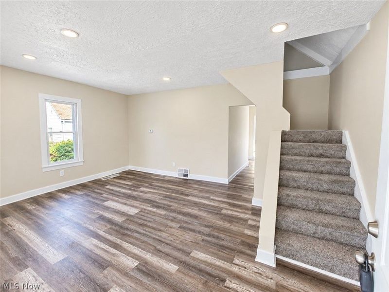 1318 W 20th Street, Lorain, OH 44052 Photo 3