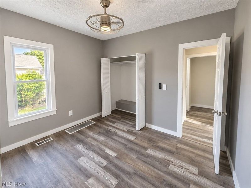 1318 W 20th Street, Lorain, OH 44052 Photo 8