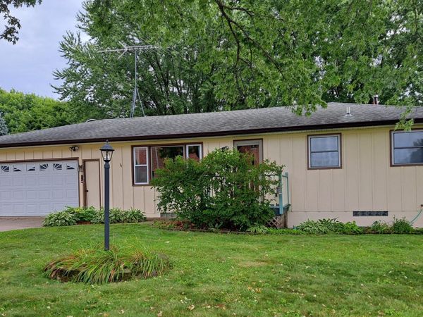 1417 Autumn Drive , Faribault, MN 55021