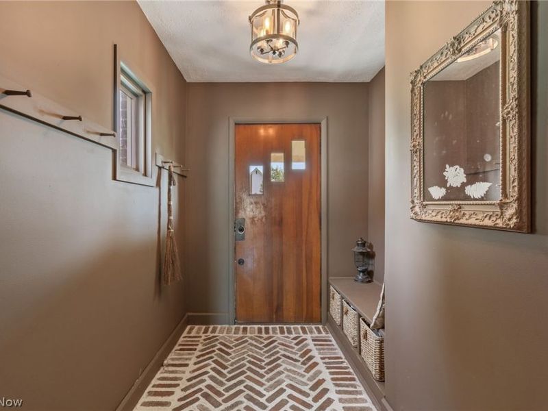 4244 Laffer Square, Sandyville, OH 44671 Photo 2