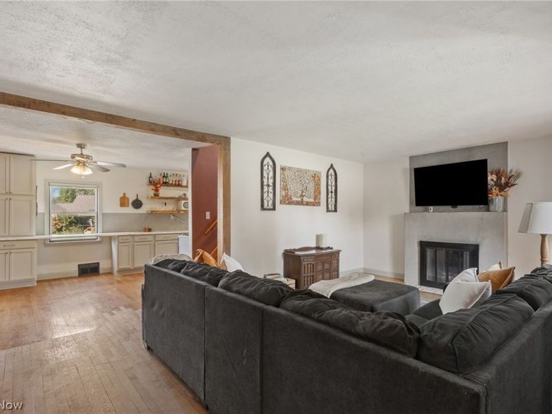 4244 Laffer Square, Sandyville, OH 44671 Photo 3